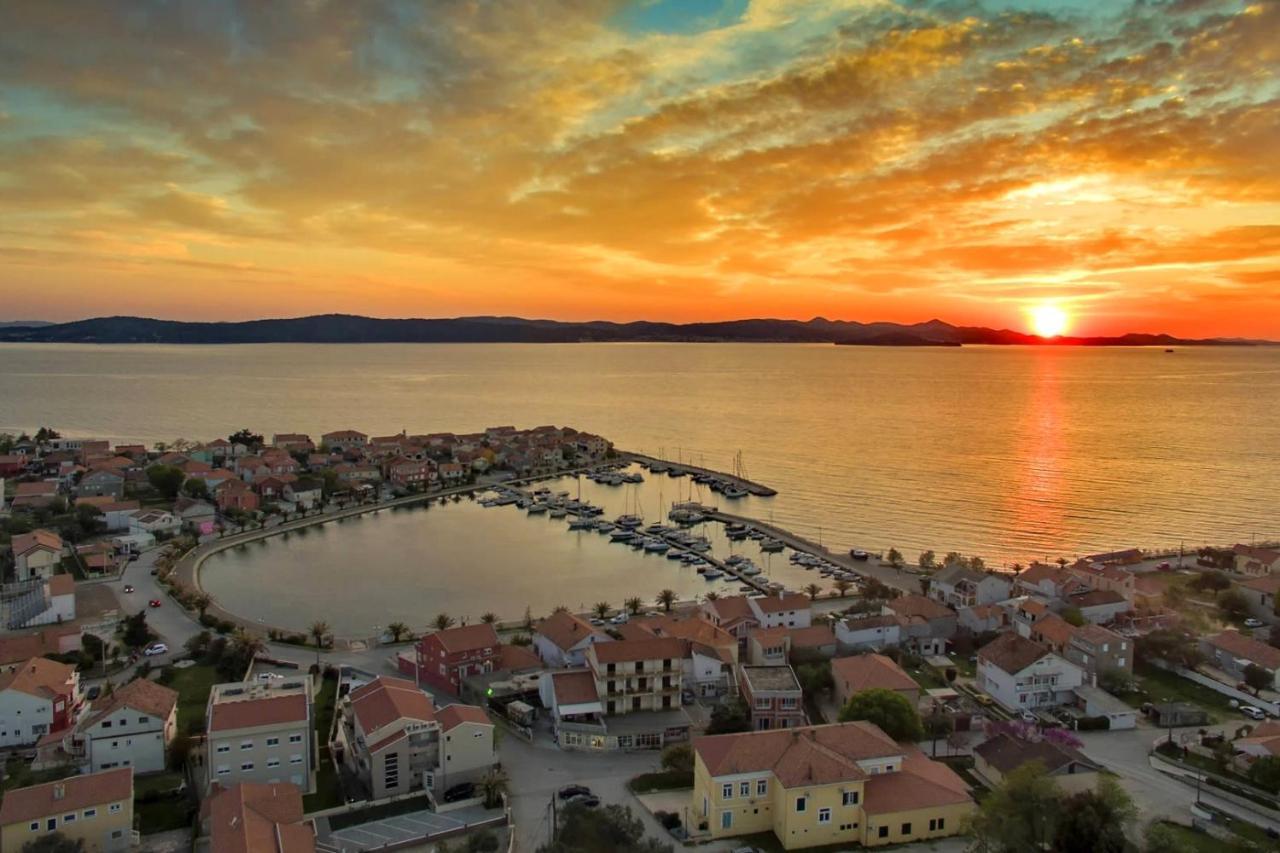 Apartments With A Parking Space Bibinje, Zadar - 12270 Ngoại thất bức ảnh